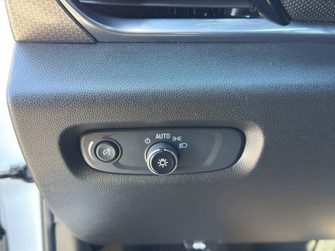 Used 2022 Chevrolet Traverse Premier w/ Redline Edition image 15