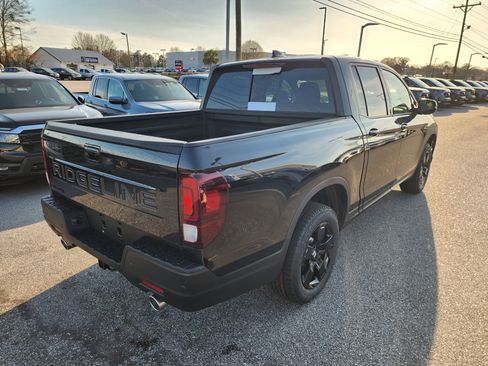 New 2026 Honda Ridgeline Black Edition image 4