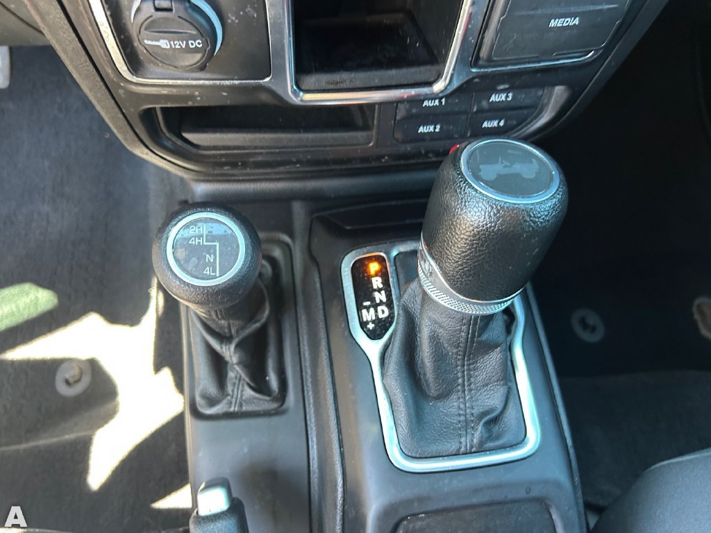 Certified 2022 Jeep Wrangler Unlimited Sport AWD/4WD image 23