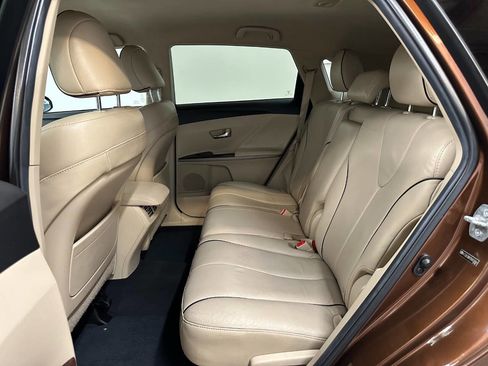 Used 2013 Toyota Venza XLE image 10