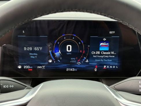 Used 2025 Chevrolet Equinox LT AWD/4WD image 17