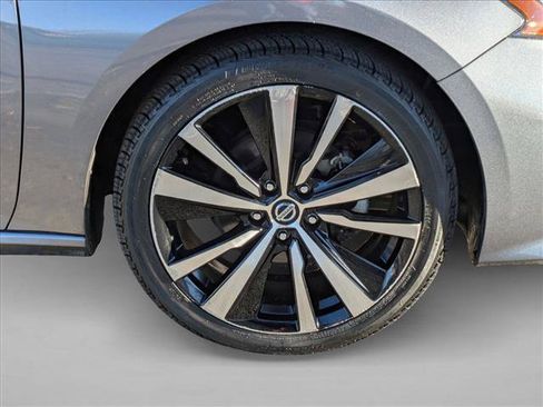 Used 2021 Nissan Altima 2.5 SR image 23