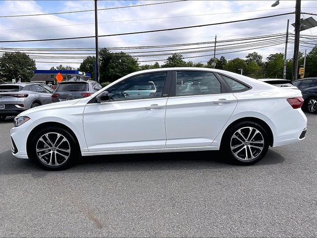 Certified 2025 Volkswagen Jetta Sport FWD image 3