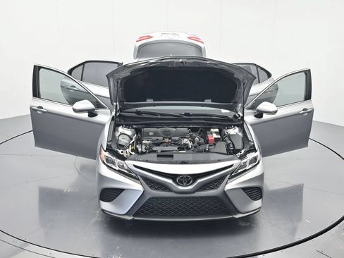 Used 2020 Toyota Camry SE w/ Convenience Package FWD image 44