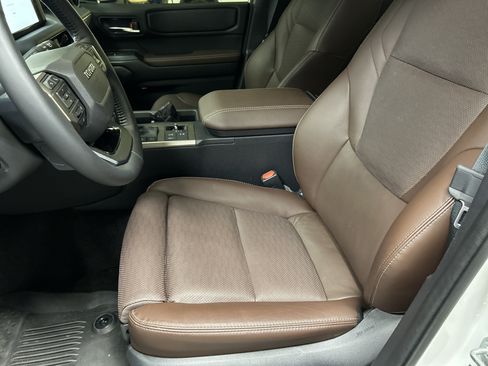 Used 2025 Toyota Land Cruiser AWD/4WD image 16
