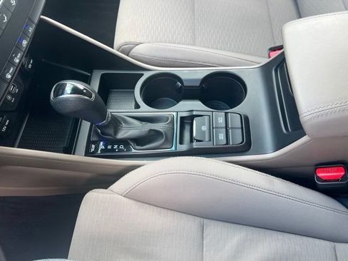 Used 2019 Hyundai Tucson SE w/ Cargo Package FWD image 16