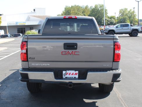 Used 2017 GMC Sierra 1500 SLE w/ SLE Value Package image 5
