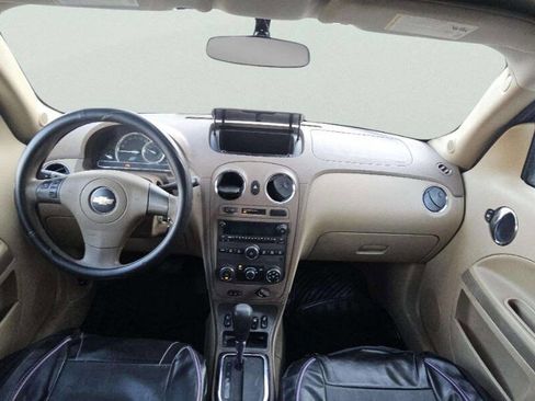 Used 2006 Chevrolet HHR LT image 8