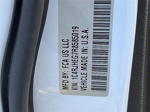 Used 2024 Jeep Grand Cherokee Summit image 27