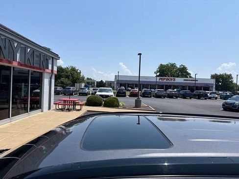 Used 2018 Toyota Highlander SE AWD/4WD image 4