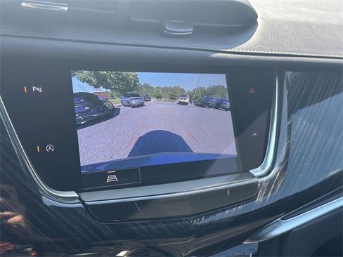 Used 2024 Cadillac XT6 Premium Luxury image 28