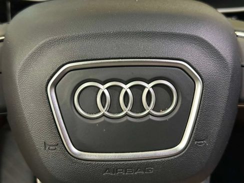 Used 2023 Audi Q3 2.0T Premium w/ Convenience Package AWD/4WD image 23