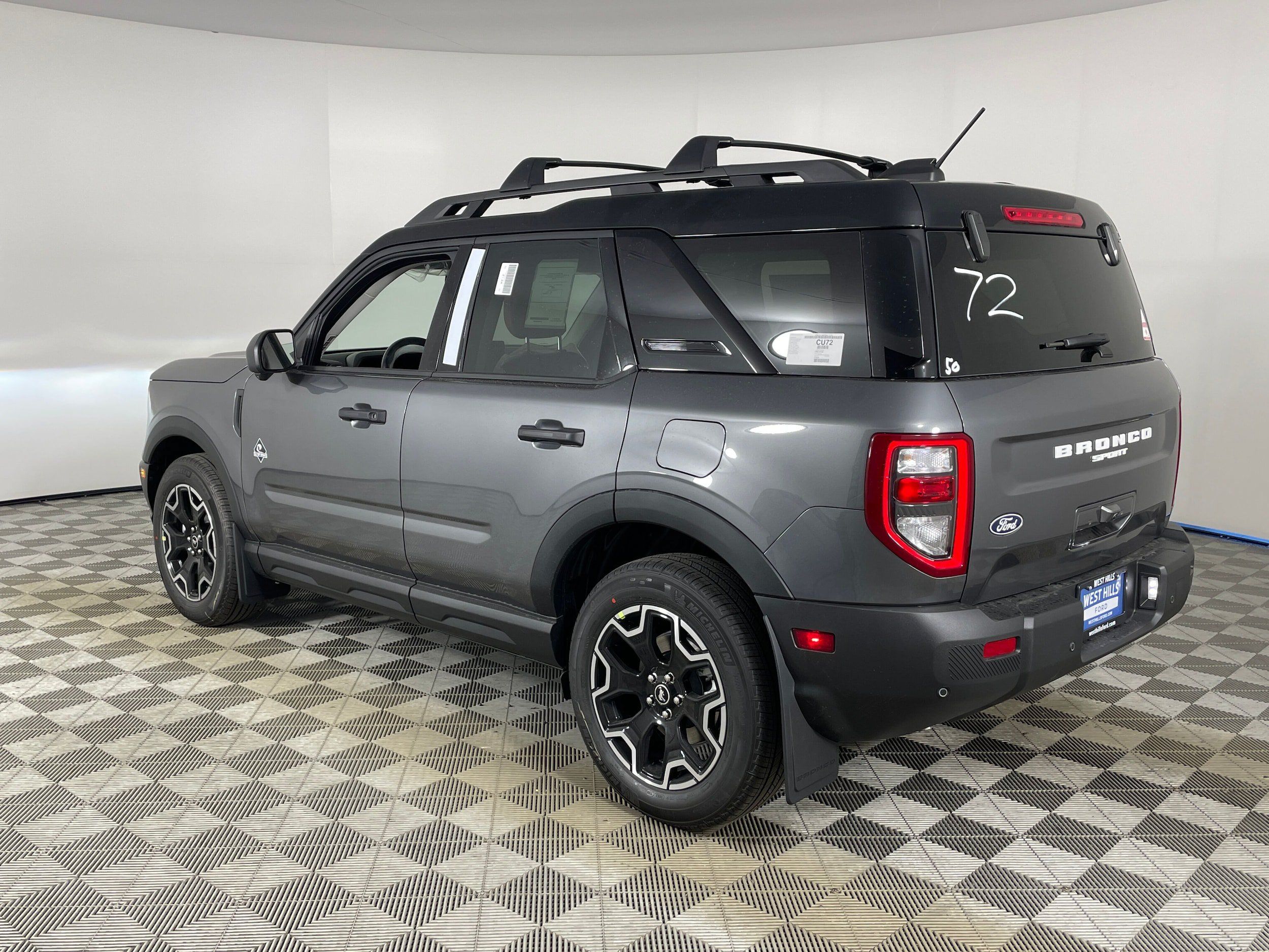 New 2026 Ford Bronco Sport Outer Banks w/ Outer Banks Tech Package+ AWD/4WD image 5
