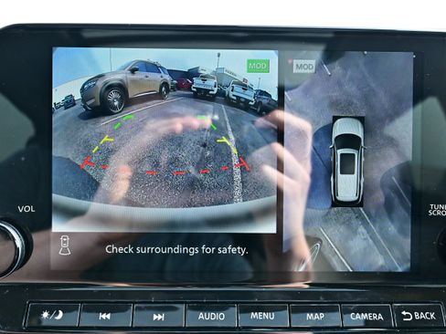 Certified 2024 Nissan Pathfinder Platinum AWD/4WD image 20