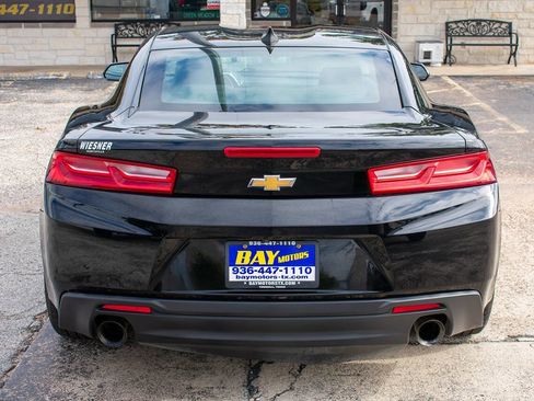 Used 2016 Chevrolet Camaro LT image 5