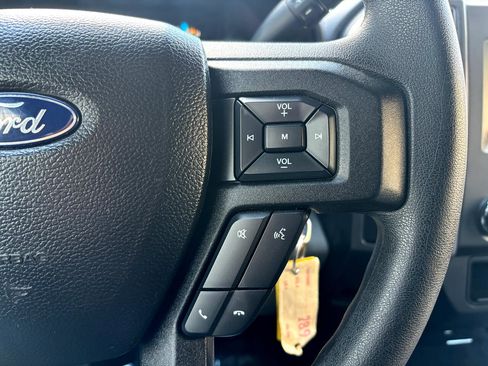 Used 2017 Ford F150 XLT image 32