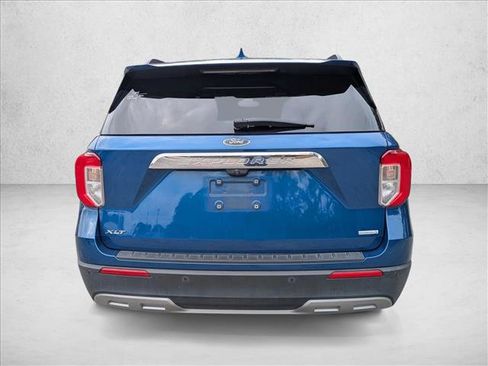Used 2020 Ford Explorer XLT w/ Equipment Group 202A image 6