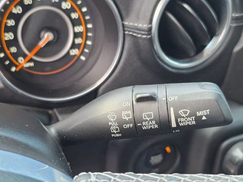 Used 2021 Jeep Wrangler Unlimited Sahara w/ Cold Weather Group AWD/4WD image 31