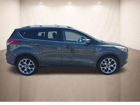 Used 2016 Ford Escape Titanium w/ Equipment Group 301A image 3