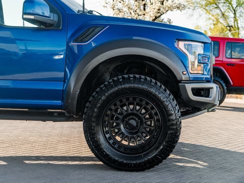 Used 2017 Ford F150 Raptor w/ Equipment Group 802A Luxury image 8