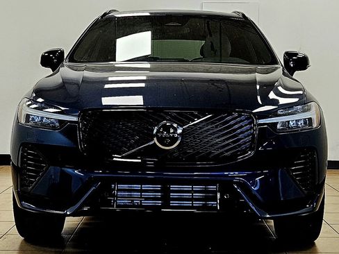 New 2026 Volvo XC60 T8 Plus w/ Protection Package Premier image 7