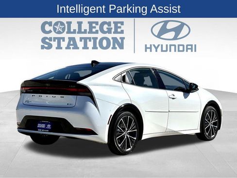 Used 2024 Toyota Prius Limited w/ Limited Premium Package image 10