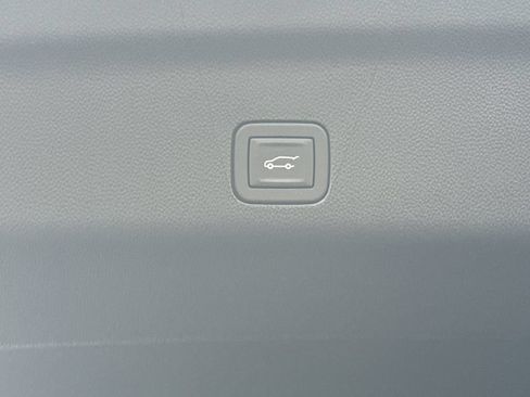 New 2026 GMC Yukon XL Elevation w/ Elevation Premium Package AWD/4WD image 36