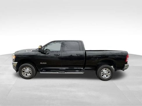 Used 2024 RAM 2500 Big Horn w/ Bed Utility Group image 4