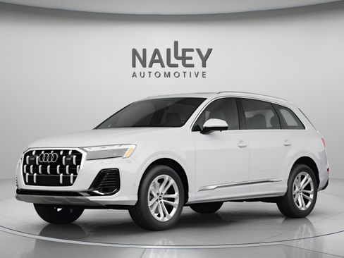 Used 2025 Audi Q7 Premium w/ Convenience Package image 1