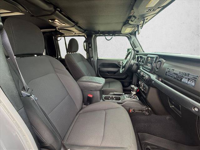 Used 2020 Jeep Gladiator Rubicon AWD/4WD image 13