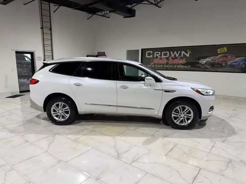 Used 2018 Buick Enclave Essence FWD image 5