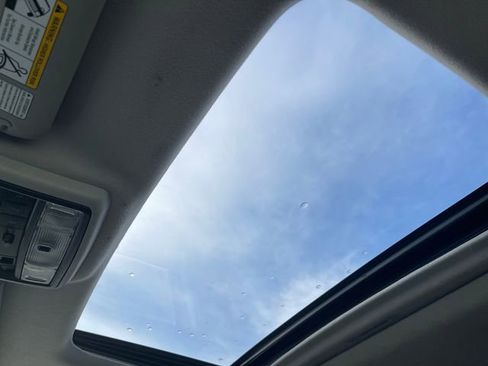 Used 2016 Toyota 4Runner Limited image 18