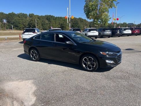 Used 2024 Chevrolet Malibu LT image 1