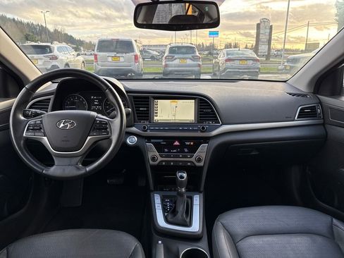 Used 2017 Hyundai Elantra Limited w/ Limited Tech Package 04 image 12