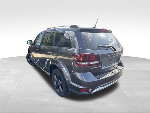 Used 2019 Dodge Journey Crossroad FWD image 6