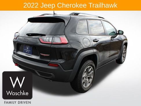 Used 2022 Jeep Cherokee Trailhawk image 7
