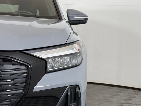 Used 2024 Audi Q4 e-tron Premium Plus w/ Premium Plus image 11