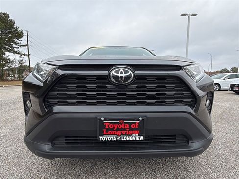 Used 2021 Toyota RAV4 XLE image 14