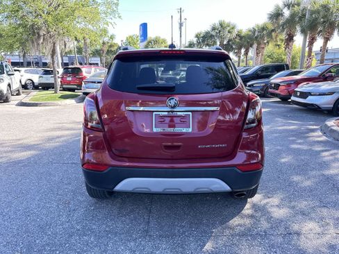 Used 2019 Buick Encore Preferred w/ Safety Package FWD image 5