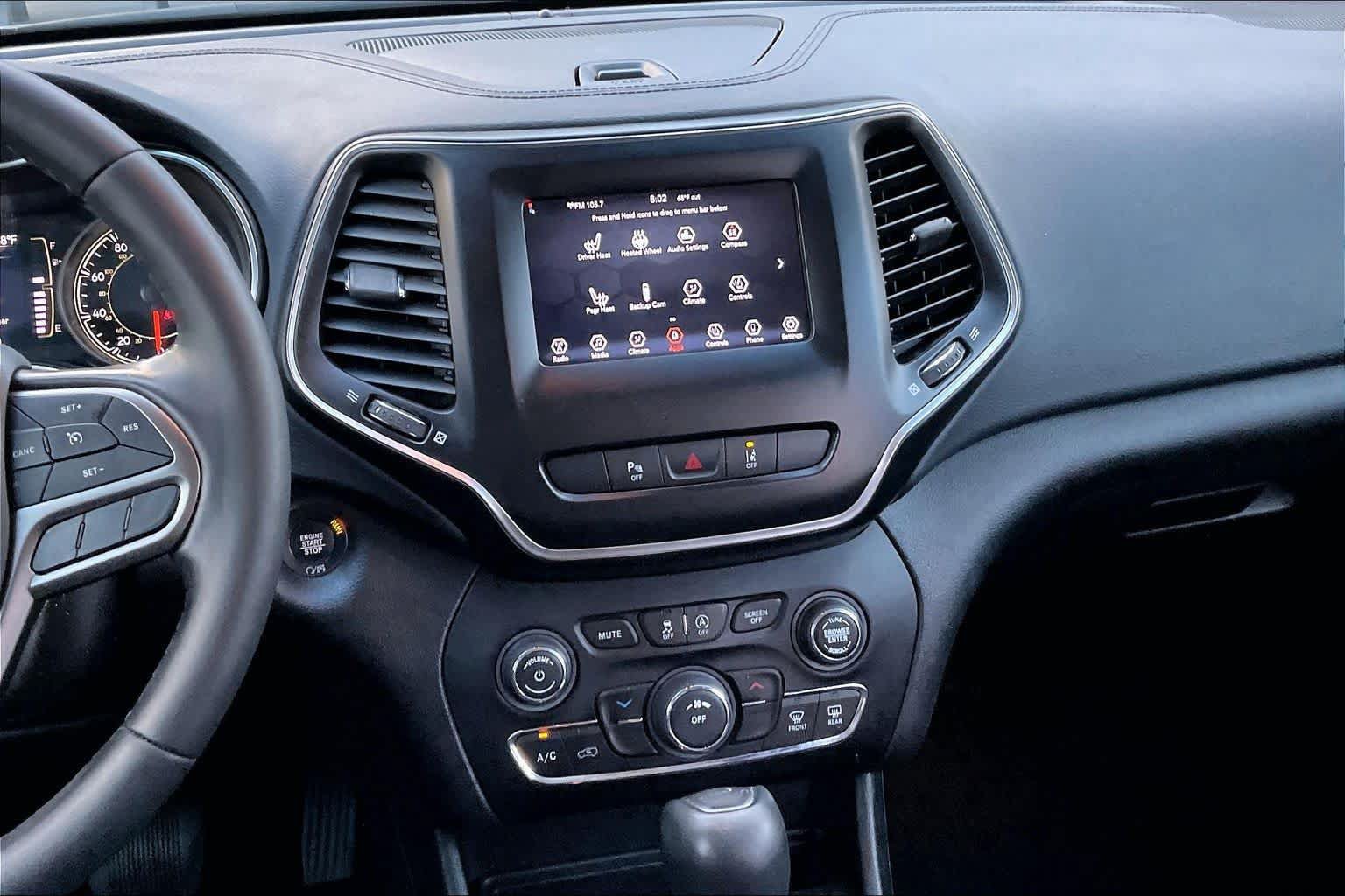 Used 2021 Jeep Cherokee Latitude Plus w/ Sun & Sound Group FWD image 8