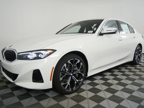 New 2026 BMW 330i Sedan w/ Convenience Package image 7