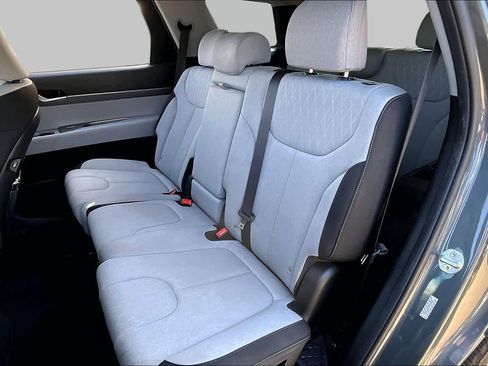 Used 2021 Hyundai Palisade SE AWD/4WD image 18