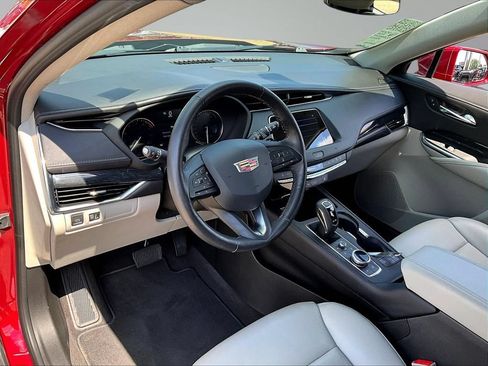 Used 2019 Cadillac XT4 Premium Luxury AWD/4WD image 19
