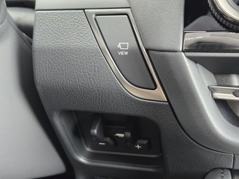 Used 2026 Lexus GX 550 AWD/4WD image 19
