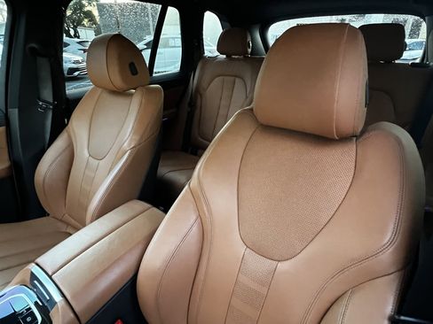 Used 2021 BMW X5 xDrive40i w/ Premium Package image 18