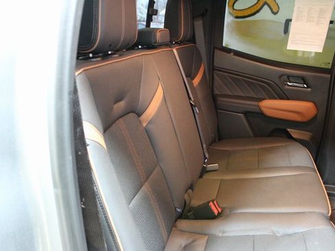 Used 2024 GMC Canyon AT4 image 9