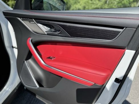 New 2026 Jaguar F-PACE R-Dynamic S image 22