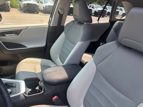 Used 2020 Toyota RAV4 Limited w/ Limited Grade Weather Package AWD/4WD image 26