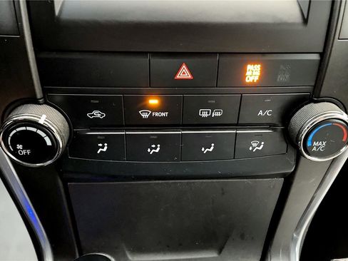 Certified 2017 Toyota Camry SE image 41