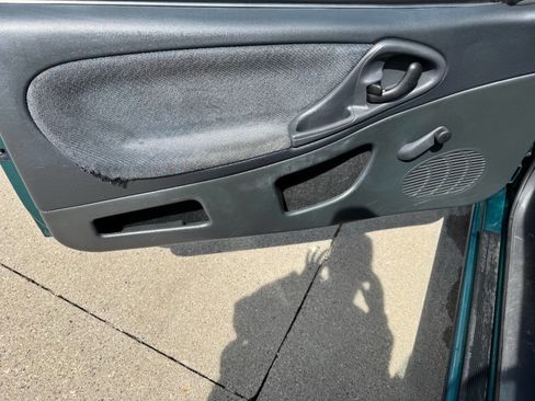 Used 1997 Chevrolet Cavalier LS w/ Preferred Equipment Group 1 image 7